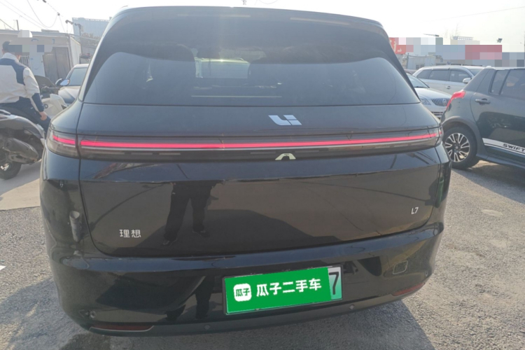 理想汽车 理想L7 2023款 Air车身外观6