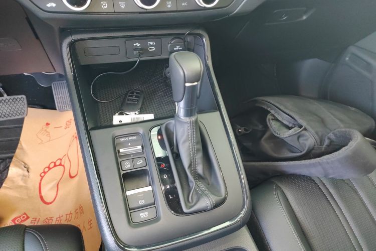 本田 皓影 2025款 240TURBO 两驱豪华版 5座中控内饰18