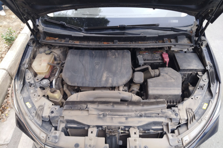 比亚迪 宋MAX 2017款 1.5T 自动智联豪华型 7座局部细节24