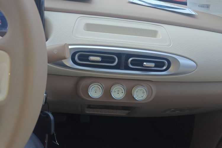 五菱汽车 宏光MINIEV 2025款 四门版 进阶款局部细节16