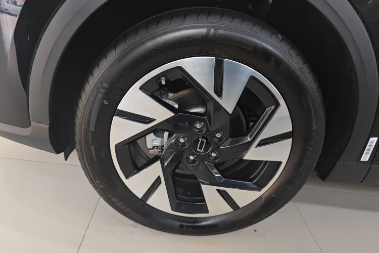 奔腾 悦意07 2025款 210km 乐享版车身外观6007