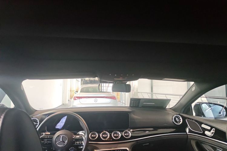 奔驰 2023款 AMG GT 50 四门跑车中控内饰22