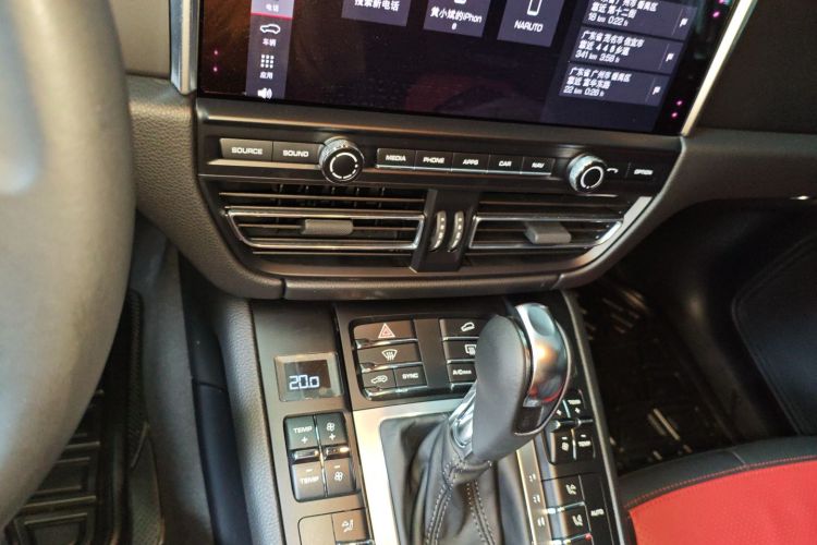 保时捷 2020款 Macan 2.0T中控内饰16