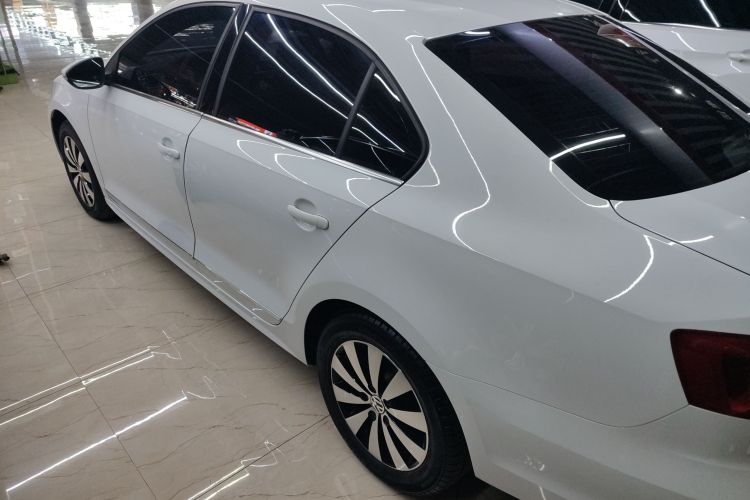 大众 速腾 2018款 1.6L 自动舒适型车身外观4