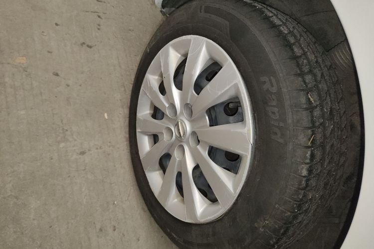 日产 轩逸 2021款 经典 1.6XE CVT专享版车身外观6008