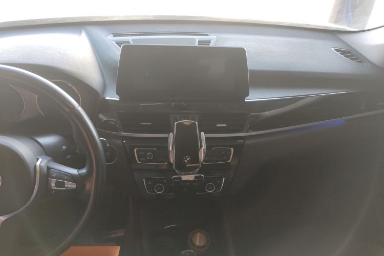 宝马X1 2022款 sDrive25Li 领先型中控内饰16