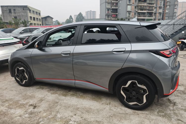 比亚迪 海豚 2021款 405km 时尚版车身外观4