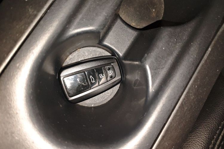 丰田 卡罗拉 2021款 1.2T S-CVT精英PLUS版中控内饰7001