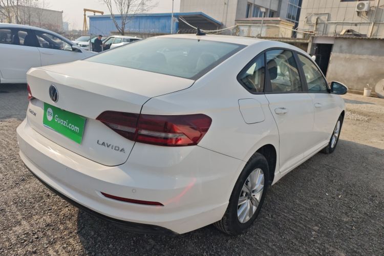 大众 朗逸 2022款 1.5L 自动风尚版车身外观7