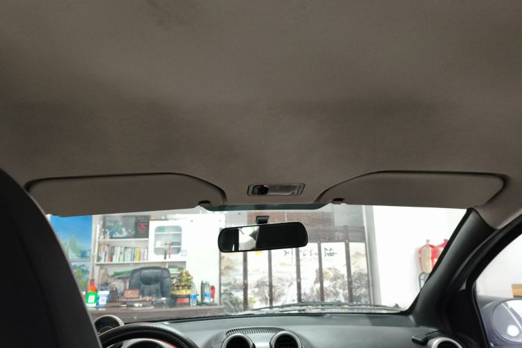 比亚迪F0 2015款 1.0L AMT 铉酷型中控内饰22