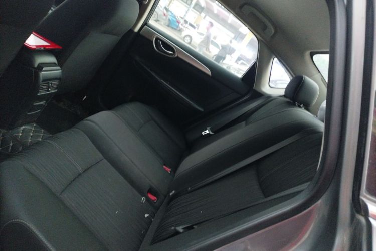 日产 轩逸 2021款 经典 1.6XE CVT舒适版中控内饰21