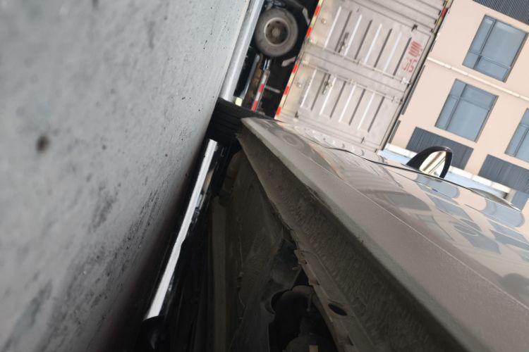 标致308S 2015款 1.2T 自动劲驰版局部细节9002