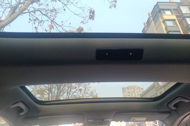 理想汽车 理想L7 2023款 Air中控内饰22