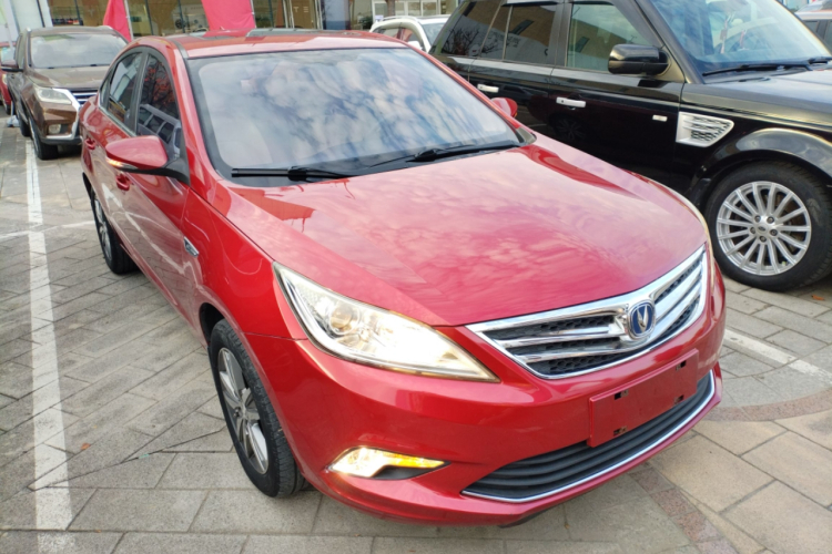 长安 逸动 2015款 1.6L 自动豪华型车身外观6002