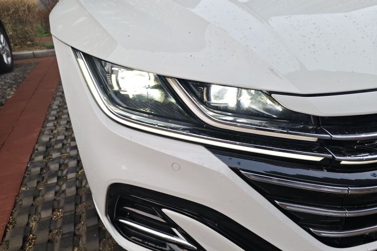 一汽-大众CC 2021款 380TSI 夺目版车身外观8