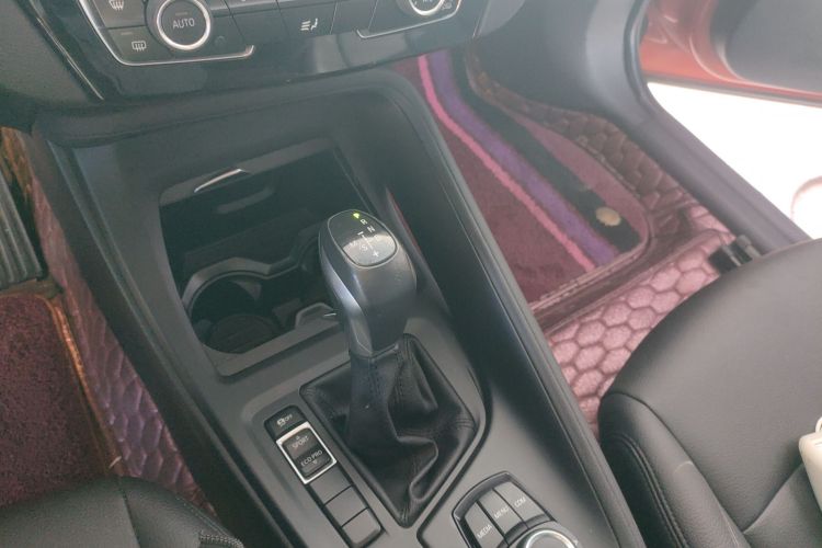 宝马X1 2018款 sDrive18Li 时尚型中控内饰18