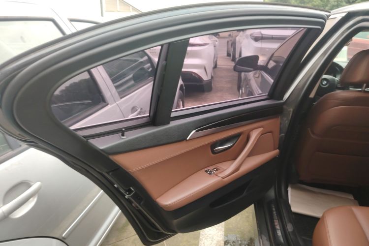 宝马5系 2015款 535Li 领先型中控内饰7008