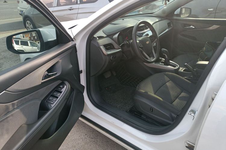 雪佛兰 迈锐宝 2016款 1.6T 自动舒适版中控内饰20