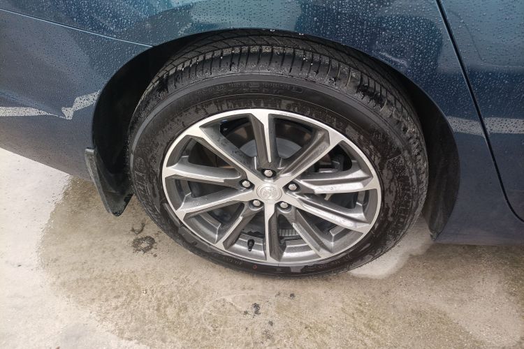 别克 君越 2022款 652T 豪华型车身外观6003