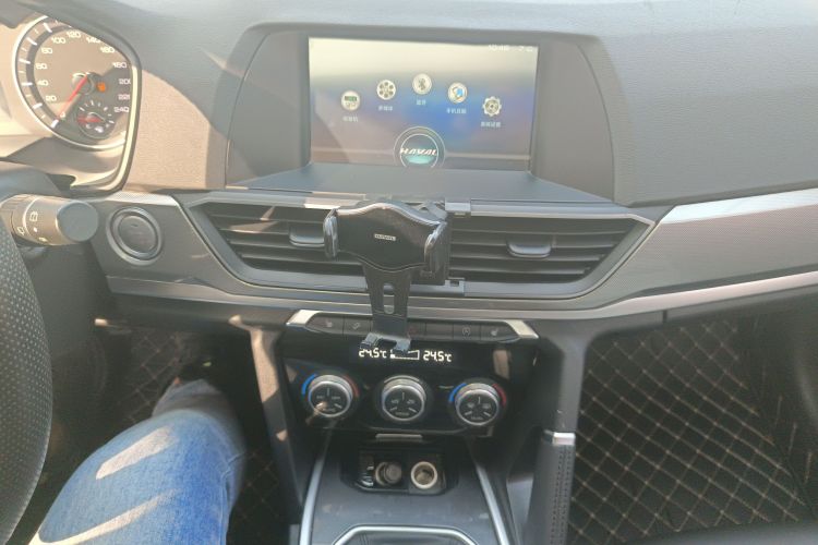 哈弗H6 2018款 蓝标 运动版 1.5T 手动两驱精英型中控内饰16