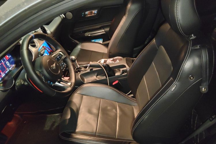 福特 Mustang 2020款 2.3L EcoBoost中控内饰19