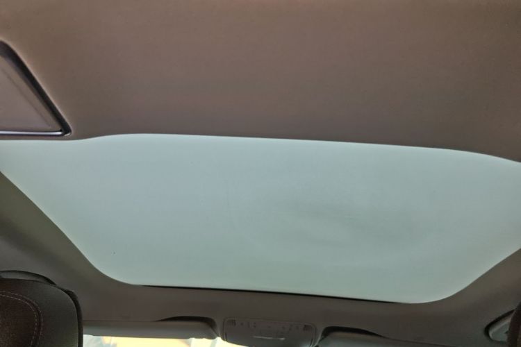 奔驰E级 2021款 E 300 L 时尚型中控内饰22