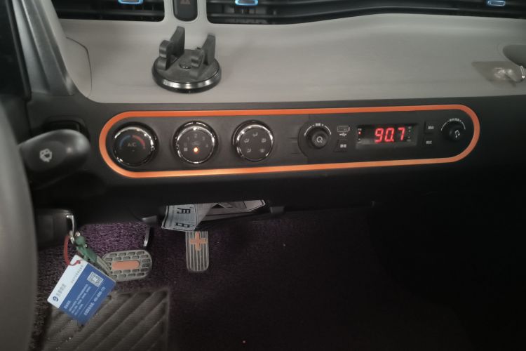 五菱汽车 宏光MINIEV 2020款 自在款 三元锂中控内饰16