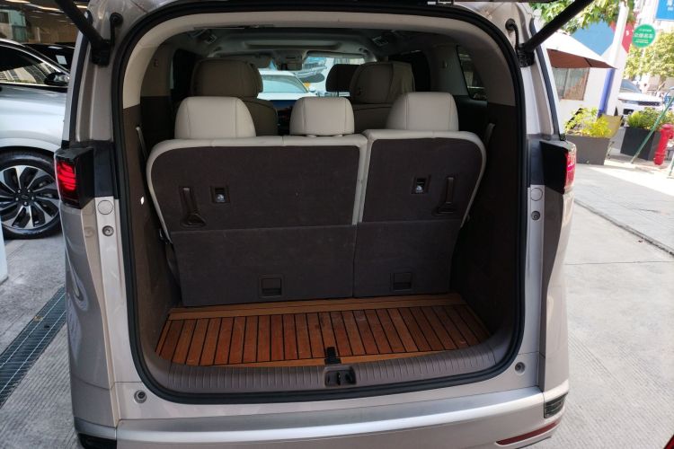 腾势D9 2022款 DM-i 1040 尊贵型局部细节23