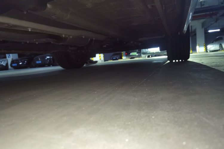 吉利汽车 星越L 2025款 东方曜 2.0TD 自动揽星版局部细节9002