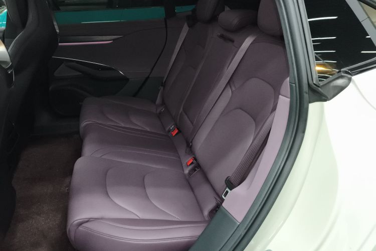 小米汽车 小米SU7 2024款 四驱超长续航高阶智驾Max版中控内饰21