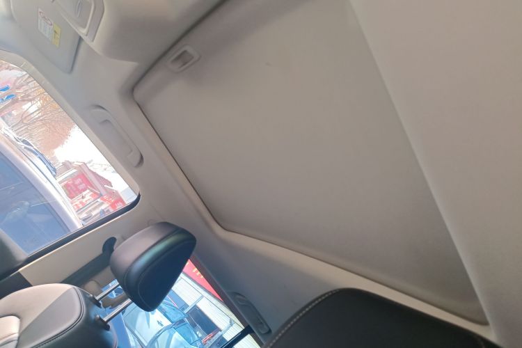 坦克300 2021款 越野版 2.0T 征服者中控内饰22