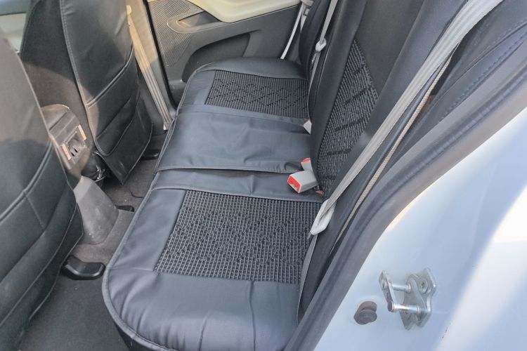 雪佛兰 2015款 赛欧3 1.5L AMT幸福天窗版中控内饰7004