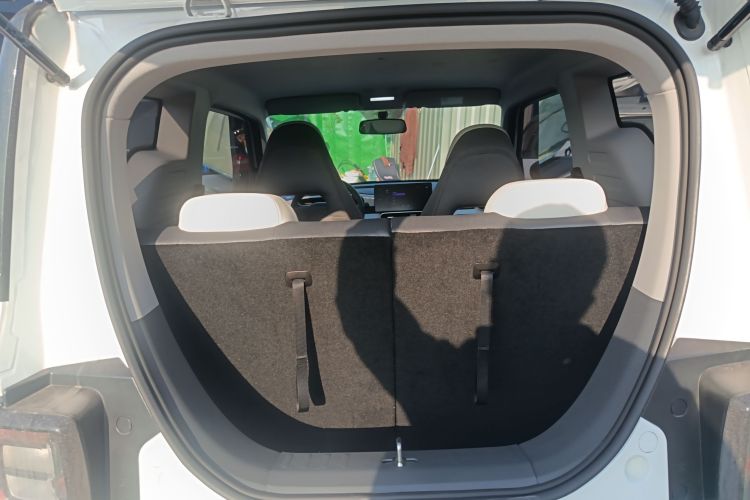 吉利银河 2025款 210km 熊猫卡丁机舱底盘23