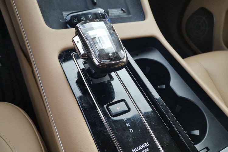 鸿蒙智行 问界M7 2024款 1.5T 四驱Plus版 5座局部细节18