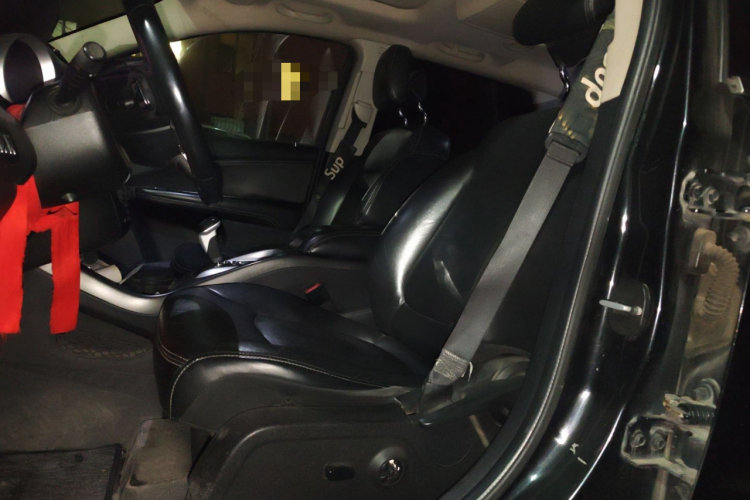 道奇 酷威 2013款 2.4L 两驱尊尚版中控内饰19