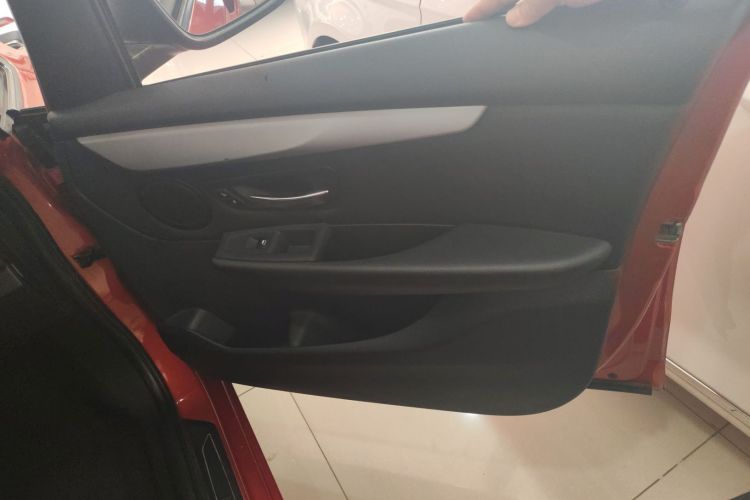 宝马2系旅行车 2016款 218i 时尚型中控内饰42