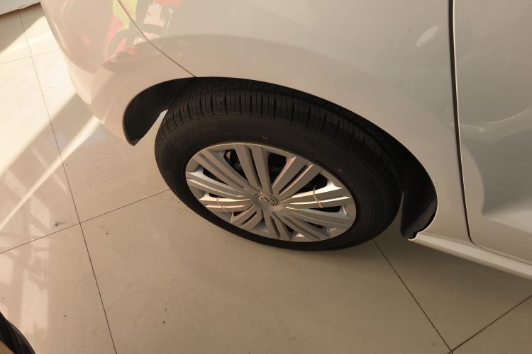 大众 Polo 2016款 1.6L 自动舒适型车身外观6008