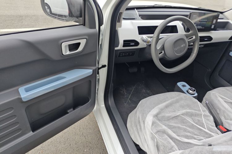 吉利银河 2024款 熊猫mini 200km 耐力熊中控内饰20