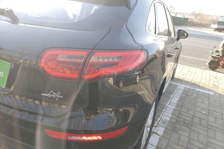 众泰SR9 2017款 2.0T 自动极致之光版车身外观9