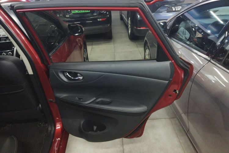 日产 骐达TIIDA 2020款 1.6L CVT智行版中控内饰7006