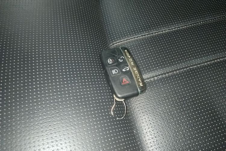 路虎 发现神行 2017款 2.0T SE中控内饰7001