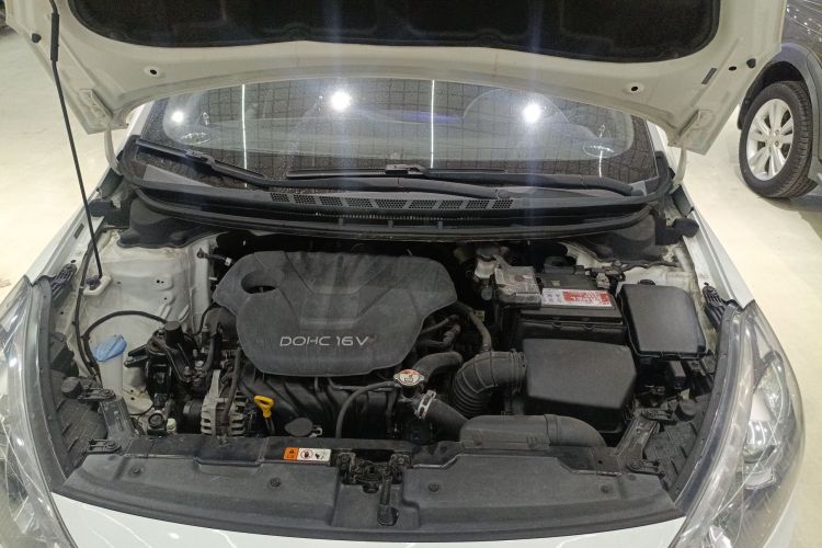 起亚K3 2015款 1.6L 自动GLS机舱底盘24