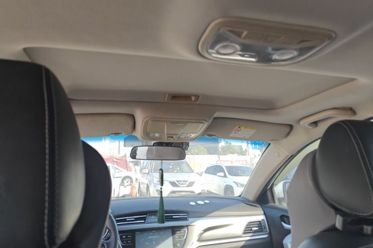 吉利汽车 帝豪 2017款 三厢百万款 1.5L 手动向上版中控内饰22