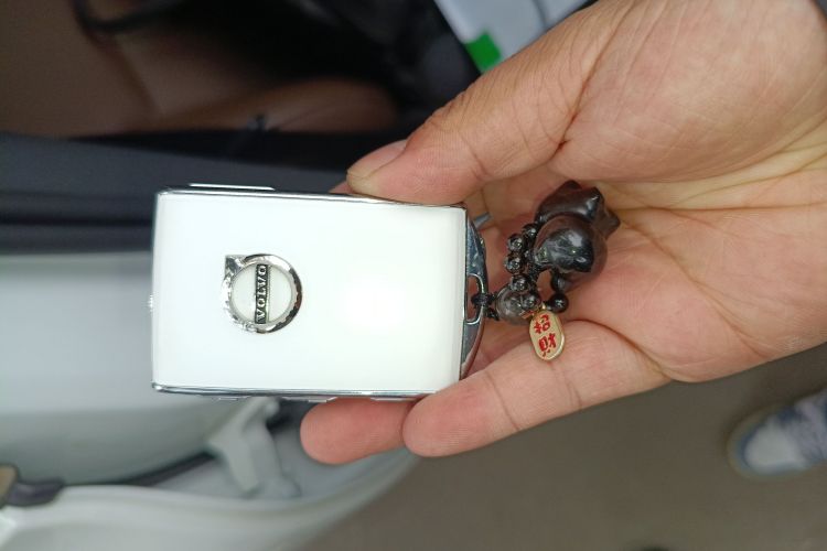 沃尔沃S60 2023款 B4 智逸豪华版中控内饰7001