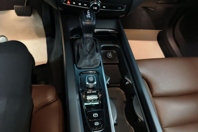 沃尔沃XC60 2020款 T5 四驱智远豪华版中控内饰18