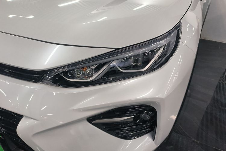 丰田 威兰达 2023款 2.0L CVT两驱豪华PLUS版局部细节36