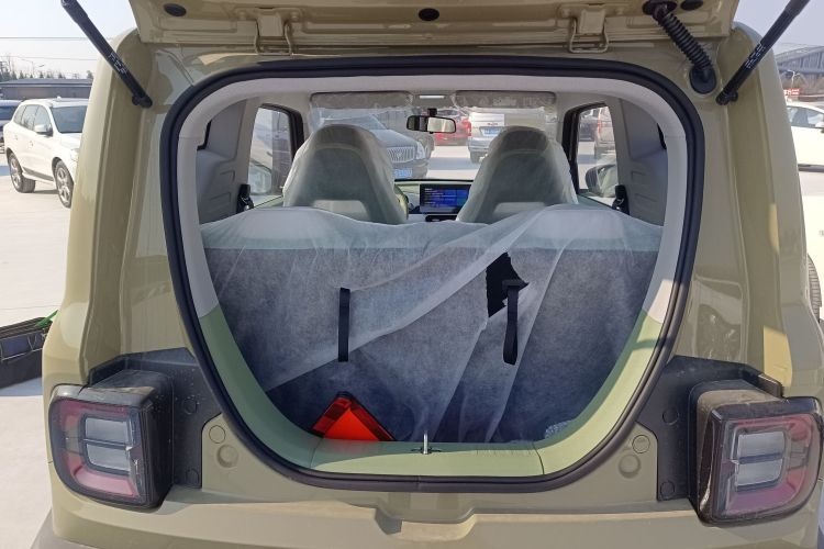 吉利银河 2025款 210km 熊猫骑士机舱底盘23