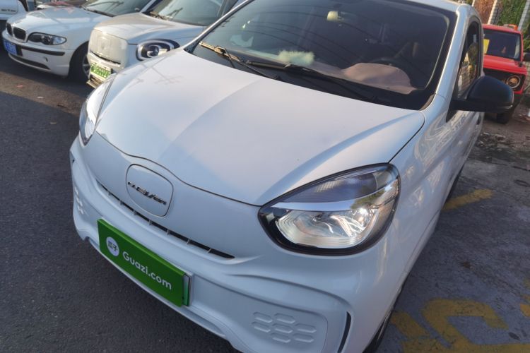 荣威 科莱威CLEVER 2022款 311km元气啵啵版车身外观1