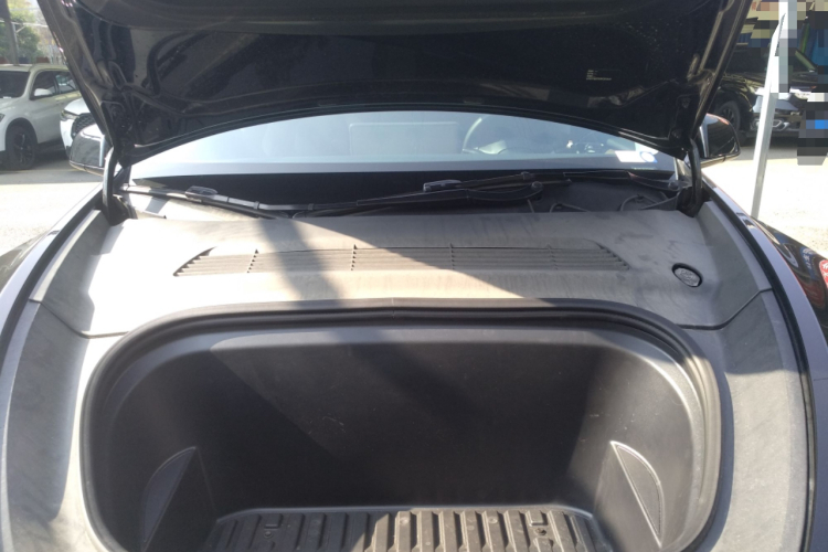 特斯拉 Model Y 2022款 改款 后轮驱动版局部细节24