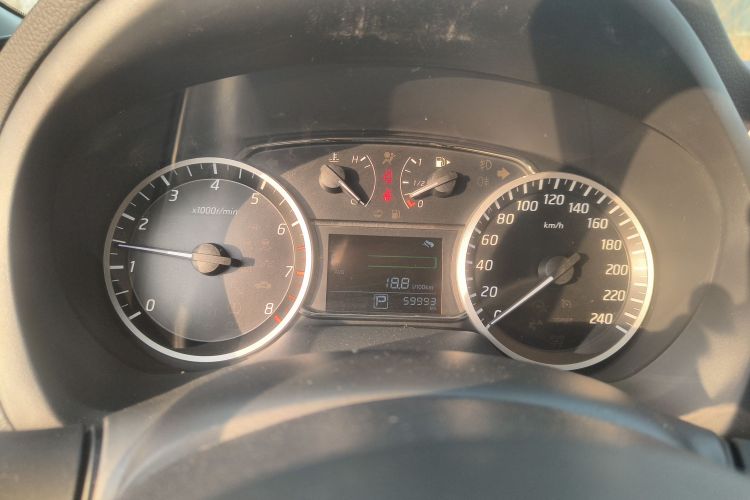 日产 轩逸 2022款 经典 1.6XL CVT豪华版中控内饰14